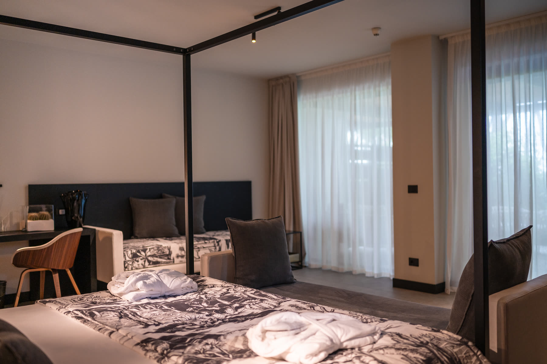 Hospitality selection 0032